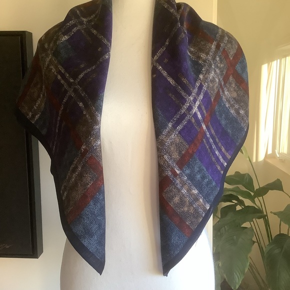 Geoffrey Beene Wool Plaid 33” Square Scarf - Picture 2 of 8